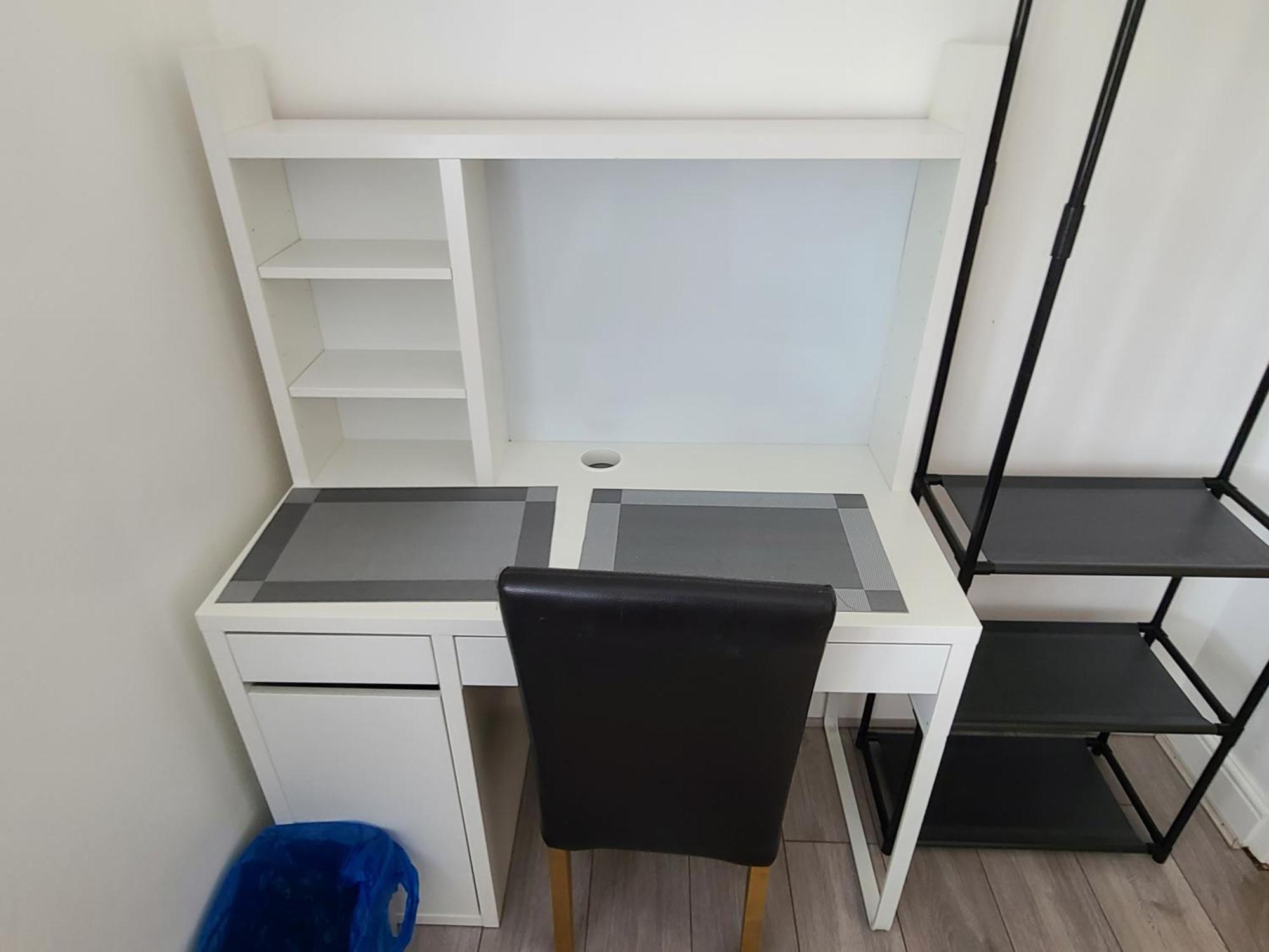 Gatwick Rooms-Travel Service-Airport Parking Ifield Exteriör bild
