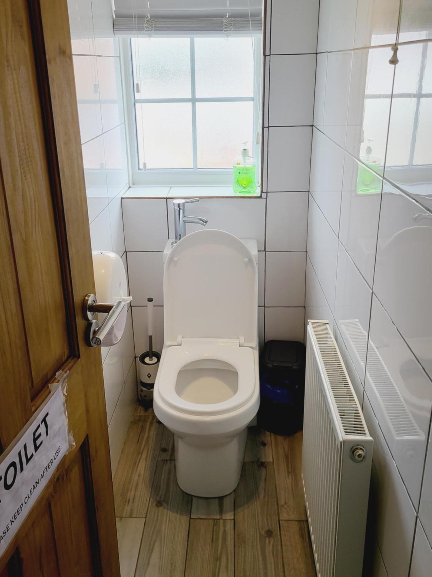 Gatwick Rooms-Travel Service-Airport Parking Ifield Exteriör bild